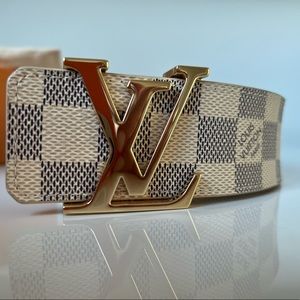 white damier louis vuitton belt— 90/36. Only worn twice!